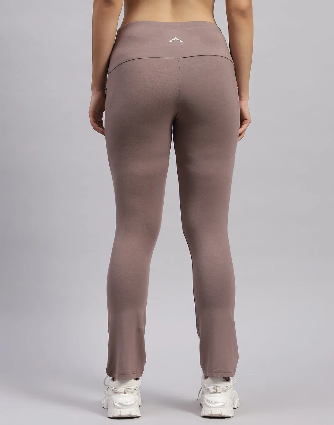 Women Brown Solid Regular Fit Yoga Pant